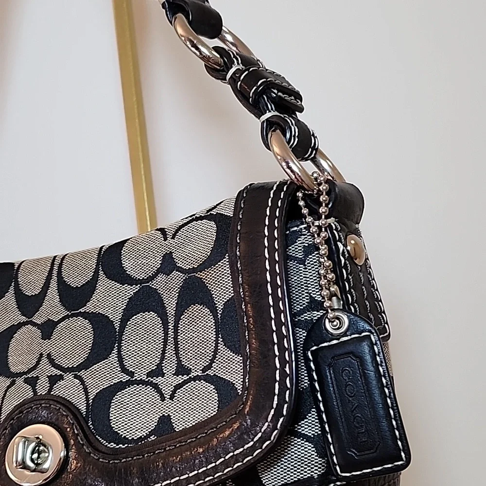 Coach Y2K Soho Chelsea Signature Flap Turn Lock black/Gray canvas leather trim